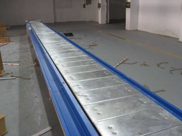 青海扣板链板输送机介绍-碳钢链板输送机-卓远-重型链板输送机厂家。、